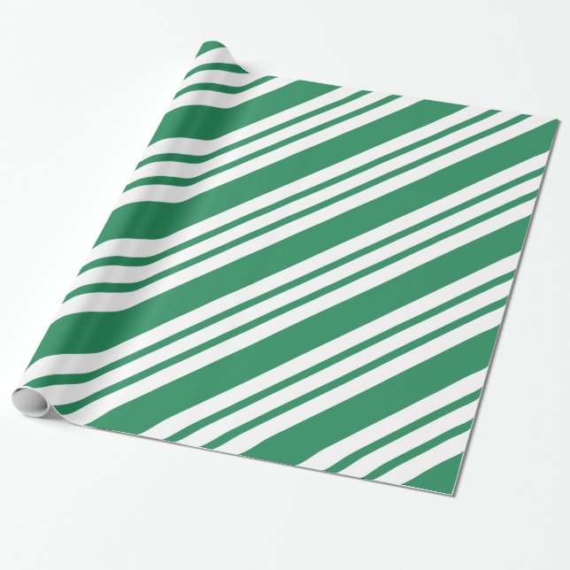 Grünes Weihnachtscreme Peppermint Wrapping Paper Geschenkpapier (Ungerollt)