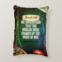 Grünes, weißes Akzent Kissen