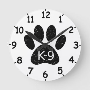 Grunge gestörter Hund Paw K-9 Runde Wanduhr