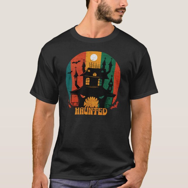 Grunge Spuk House Halloween T-Shirt (Vorderseite)