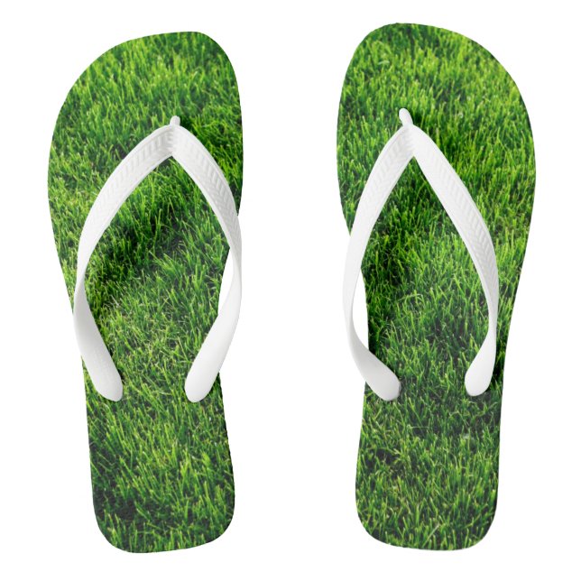 Grüngrasstruktur aus einem Fußballfeld Flip Flops (Fußbett)