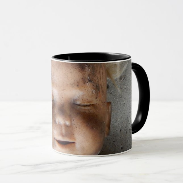 Grungy Doll Face Tasse (VorderseiteRechts)