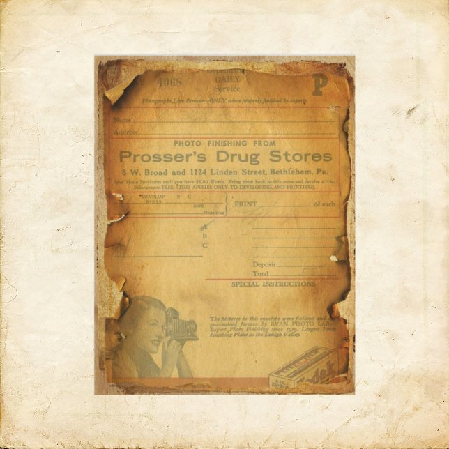 Grungy Film Envelope Scrapbook Paper (Von Creator hochgeladen)