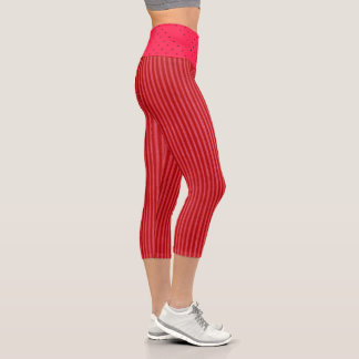 Grungy red Capri Leggings