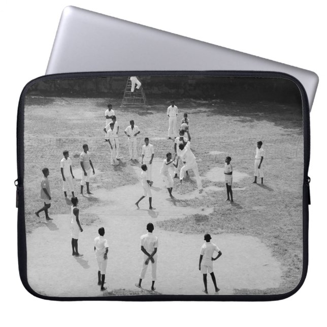 GRUPPE DER BASEBALSPIELERINNEN LAPTOPSCHUTZHÜLLE (Vorderseite)