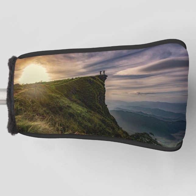 Gruppe von Menschen stehend auf einem Klippenrand  Golf Headcover (Vorderseite)