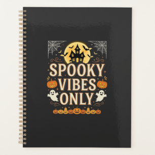 Gruselige Halloween-Geisterburg Design_1 Planer