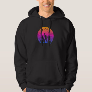 Gruselige Horde von Zombies auf einem verlassenen Hoodie
