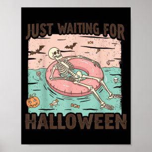 Gruseliger Sommer-Skelett, das nur auf Halloween w Poster