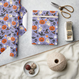 Gruseliges saisonales Lavendel-Halloween-Muster Geschenkpapier