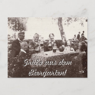 Grüße aus dem Biergarten Schwarzweißfoto Familie Postkarte