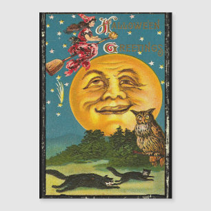 Grüße zum Halloween von einer Hexe, die auf einem Magnetkarte