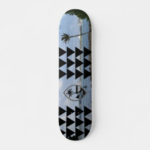 GUAM RUN 671 Hagatna Siegel Skateboard