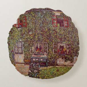 Guardaboschi Haus von Gustav Klimt, Vintage Kunst Rundes Kissen