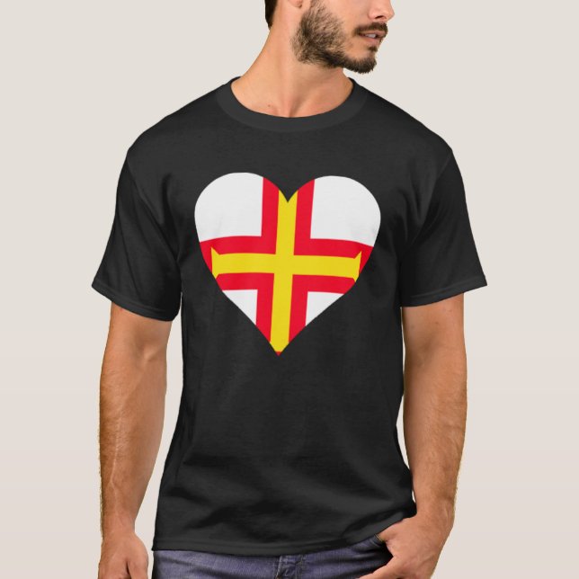 Guernsey Flag Heart Guernsey  Love Guernsey T-Shirt (Vorderseite)
