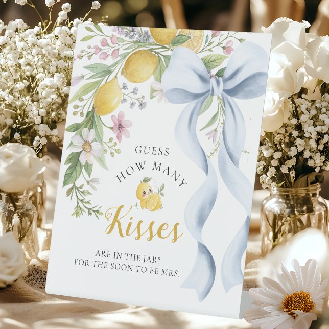 Guess How Many Kisses Main Squeeze Bridal Shower Sockelschild (Von Creator hochgeladen)