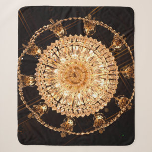 Guildhall-Eleganz: Antiker Kronleuchter Blick Sherpadecke