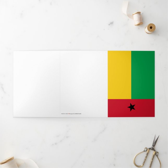 Guinea-Bissau-Flagge Dreifach Gefaltete Karte (Außenbereich)