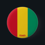 Guinea Charming-Patriotic-Taste Button<br><div class="desc">Guinea Flag Charming Patriotic Button mit der Guinea Flag gedruckt auf der gesamten Schaltfläche. Der Name des Landes ist in das Design am unteren Rand des Bildes eingebunden. Der Text kann mit der Funktion "Anpassen!" vollständig angepasst werden. Diese schöne Guinea Button ist das stilvolle Geschenk für jeden Anlass. © CountriesOfTheWorld...</div>