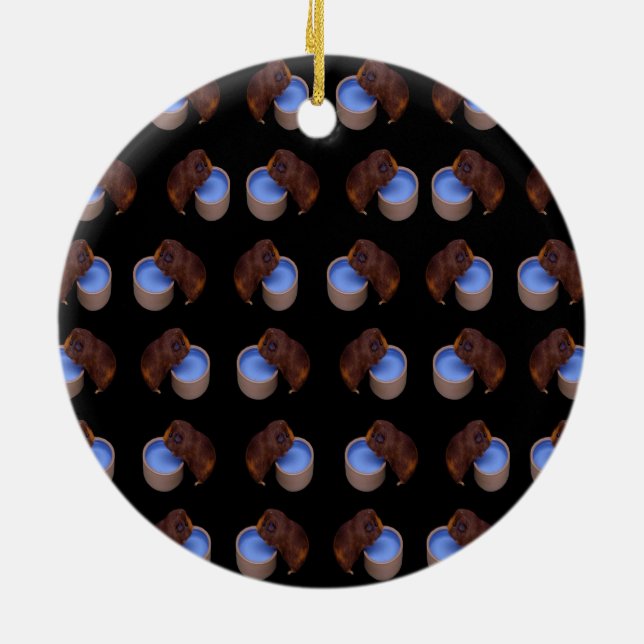 Guinea Schwein Stehendes Trinkmuster, Keramikornament (Hinten)