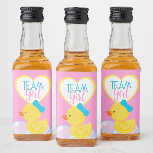Gummi Duck Gender Reveal Team Girl Bevorzugung Alkoholflaschenetikett (Flaschen)
