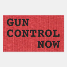 Gun Kontrolle jetzt auf Red Linen Foto