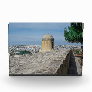Gun turret auf alten Stadtmauern in Valletta, Malt Fotoblock