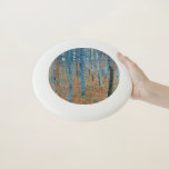 Gustav Klimt Beech Tree Forest Grove Wham-O Frisbee<br><div class="desc">Das Werk basiert auf klassischen Naturmalereien von Gustav Klimt, Beech Grove 1, 1902. Das Kunstwerk zeigt einen dichten Wald von hohen, schlanken Birkenbäumen mit blassfarbenen Stämmen, die von dunklen, senkrechten Linien gekennzeichnet sind. Das Blätterdach ist in Blau-, Grün- und Gelbtönen dargestellt und verleiht der Szene ein Gefühl von Tiefe und...</div>