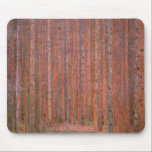 Gustav Klimt Fir Forest Tannenwald Rote Bäume Mousepad<br><div class="desc">Vintager Gustav Klimt Fir Forest - Jugendstil Rote Bäume Diese wunderschöne Vintage Gemälde von Meister Gustav Klimt. Das Gemälde namens Tannenwald I zeigt uns eine wunderschöne Landschaft mit Roten Tannen, durch einen dichten Wald. Gustav Klimt fasste in diesem Landschaftsbild das Gefühl der Lebenskraft auf. Der Tannenwald wurde 1901, während der...</div>