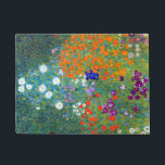 Gustav Klimt Flower Garden Fußmatte<br><div class="desc">Hütte oder Bauernhof Blumengarten wie von Gustav Klimt gemalt.</div>