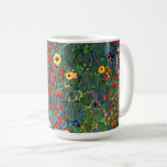 Gustav Klimt Flower Garden Kaffeetasse<br><div class="desc">Kaffeemaschine mit dem Ölgemälde Farm Garden von Gustav Klimt mit Sonnenblumen (1907). Ein wunderschöner Garten mit Sonnenblumen und exquisiten blauen,  roten,  lila,  rosa und weißen Blume. Ein großartiges Geschenk für Jugendliche und österreichische Kunstliebhaber.</div>