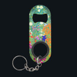 Gustav Klimt Flower Garden Mini Flaschenöffner<br><div class="desc">Schlüsselanhänger Bottle Opener mit Gustav Klimts Ölgemälde Blumengarten (1906). Ein schöner Garten mit lila,  roten,  weißen,  blauen und orangefarbenen Blume. Ein großartiges Geschenk für Jugendliche und österreichische Kunstliebhaber.</div>