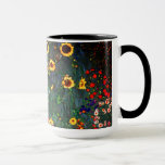 Gustav Klimt Flower Garden Tasse<br><div class="desc">Kaffeemaschine mit dem Ölgemälde Farm Garden von Gustav Klimt mit Sonnenblumen (1907). Ein wunderschöner Garten mit Sonnenblumen und exquisiten blauen,  roten,  lila,  rosa und weißen Blume. Ein großartiges Geschenk für Jugendliche und österreichische Kunstliebhaber.</div>