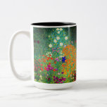 Gustav Klimt Flower Garden Zweifarbige Tasse<br><div class="desc">Kaffeemaschine mit dem Ölgemälde Blütengarten von Gustav Klimt (1906). Ein schöner Garten mit lila,  roten,  weißen,  blauen und orangefarbenen Blume. Ein großartiges Geschenk für Jugendliche und österreichische Kunstliebhaber.</div>