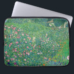 Gustav Klimt - Italienische Gartenlandschaft Laptopschutzhülle<br><div class="desc">Italienische Gartenlandschaft / Italienische Kulturlandschaft - Gustav Klimt,  Öl auf Leinwand,  1913</div>