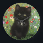 Gustav Klimt Kitten Große Wanduhr<br><div class="desc">Uhr mit einem Gustav Klimt Kitten! Dieses schwarze Kätzchen trägt einen silbernen Kragen und sitzt in einem Feld aus roten,  blauen,  weißen und gelben Blumen. Ein wunderbares Geschenk für Katzenliebhaber und österreichische Kunstliebhaber!</div>