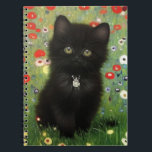 Gustav Klimt Kitten Notizblock<br><div class="desc">Notebook mit einem Gustav Klimt Kitten! Dieses schwarze Kätzchen trägt einen silbernen Kragen und sitzt in einem Feld aus roten,  blauen,  weißen und gelben Blumen. Ein wunderbares Geschenk für Katzenliebhaber und österreichische Kunstliebhaber!</div>