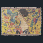 Gustav Klimt-Lady mit einem Fan | Decke<br><div class="desc">[Besondere Erinnerung] Dieses Produkt wurde unter Verwendung eines hochauflösenden JPG-Formats mit den Abmessungen 11088 x 11040 Pixel bei 300 DPI entwickelt.** Gustav Klimts "Lady with a Fan" ist ein faszinierendes Porträt, das den Kern der Jugendstil- und Jugendstil-Bewegungen erahnen lässt. Das Gemälde zeigt eine Regalfrau, ihren Blick direkt und selbstbewusst, und...</div>