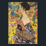 Gustav Klimt Lady mit Fan Art Nouveau Malerei Tischnummer<br><div class="desc">Gustav Klimt Lady mit Fan Art Nouveau Malerei Dieses Halbportrait einer schönen Frau zeigt einen gelben Hintergrund mit asiatischen Ornamenten, bunten Vögeln und Lotus Blume. Die Dame trägt ein Kleid im Stil eines Kimono, das mit Motiven eines chinesischen Drachenkleides bedruckt ist. Schöne künstlerisch romantische dekorative Kunstmalerei. Weitere Geschenke von Gustav...</div>