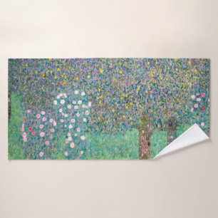 Gustav Klimt - Rosensträucher unter den Bäumen Badhandtuch Set