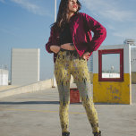 Gustav Klimts Leggings - Cool<br><div class="desc">Eine Collage von Gustav Klimts "Der Kuss". Wir glauben, dass wir eine phantastische Arbeit geleistet haben, um "The Kiss" für Sie zu schneiden und zu montieren, damit Sie Ihre schönen Beine tragen und darstellen können. Dieses berühmte romantische Gemälde aus einem goldenen Zeitalter der Romantik lässt Sie sich gut fühlen, sehen...</div>