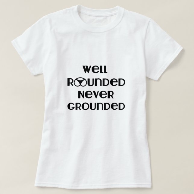 Gut gerundeter nie gemachter T - Shirt (Design vorne)