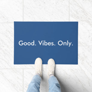 Gut. Vibes. Nur. Weiß und blau, individuell einste Fußmatte