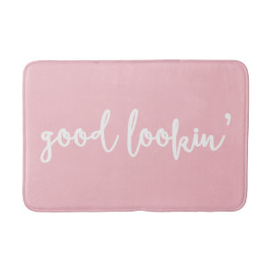 Gute Lookin-Kalligrafie Light Pink Bath Mat Badematte