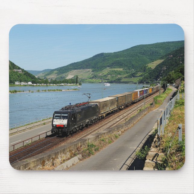 Güterzug bei Assmanshausen am Rhein Mousepad (Vorne)