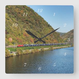 Güterzug bei Löf Quadratische Wanduhr