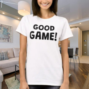 Gutes Spiel!   Fettgedrucktes Gamer-Sieg-Typograph T-Shirt