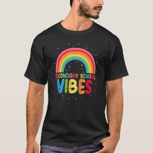 Gymnasial-Atmosphäre Erster Tag Regenbogen Zurück T-Shirt