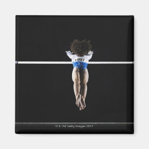 Gymnast (9-10) erreichend für Stufenbarren Magnet