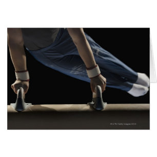 Gymnastikschwingen auf Pommelpferd